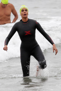 Teri Hatcher 2010, Nautica Malibu Triathlon (33)