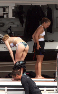 Hayden Panettiere on holiday doing jet ski.Antibes, France May 22th 2009<P>Pictured: Hayden Panettie