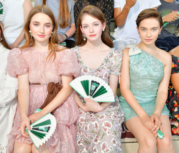 Mackenzie Foy Miu Miu Club 2020 Photocall (5)