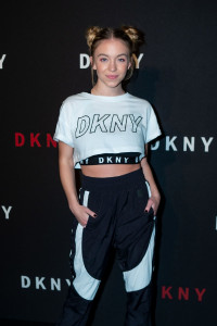 Sydney Sweeney DKNY (6)